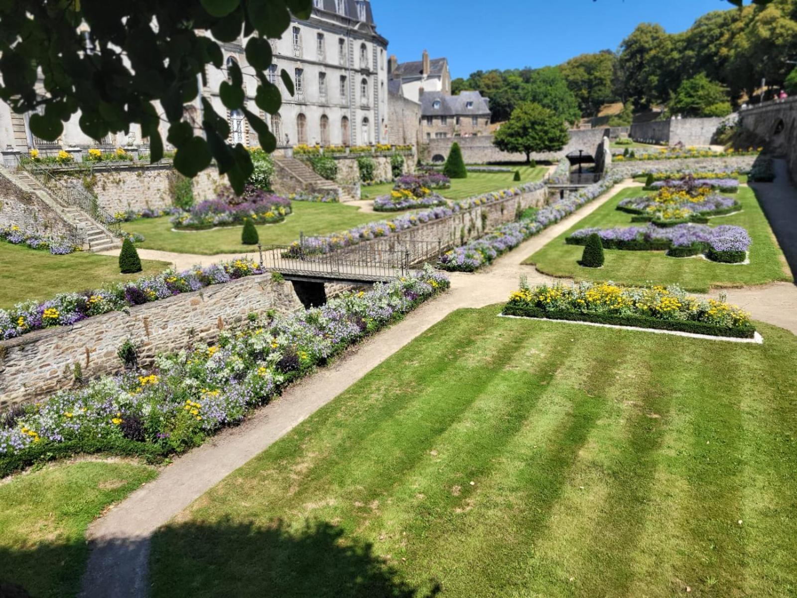Gite De La Muse Centre Ville - Jardin Sérent Buitenkant foto