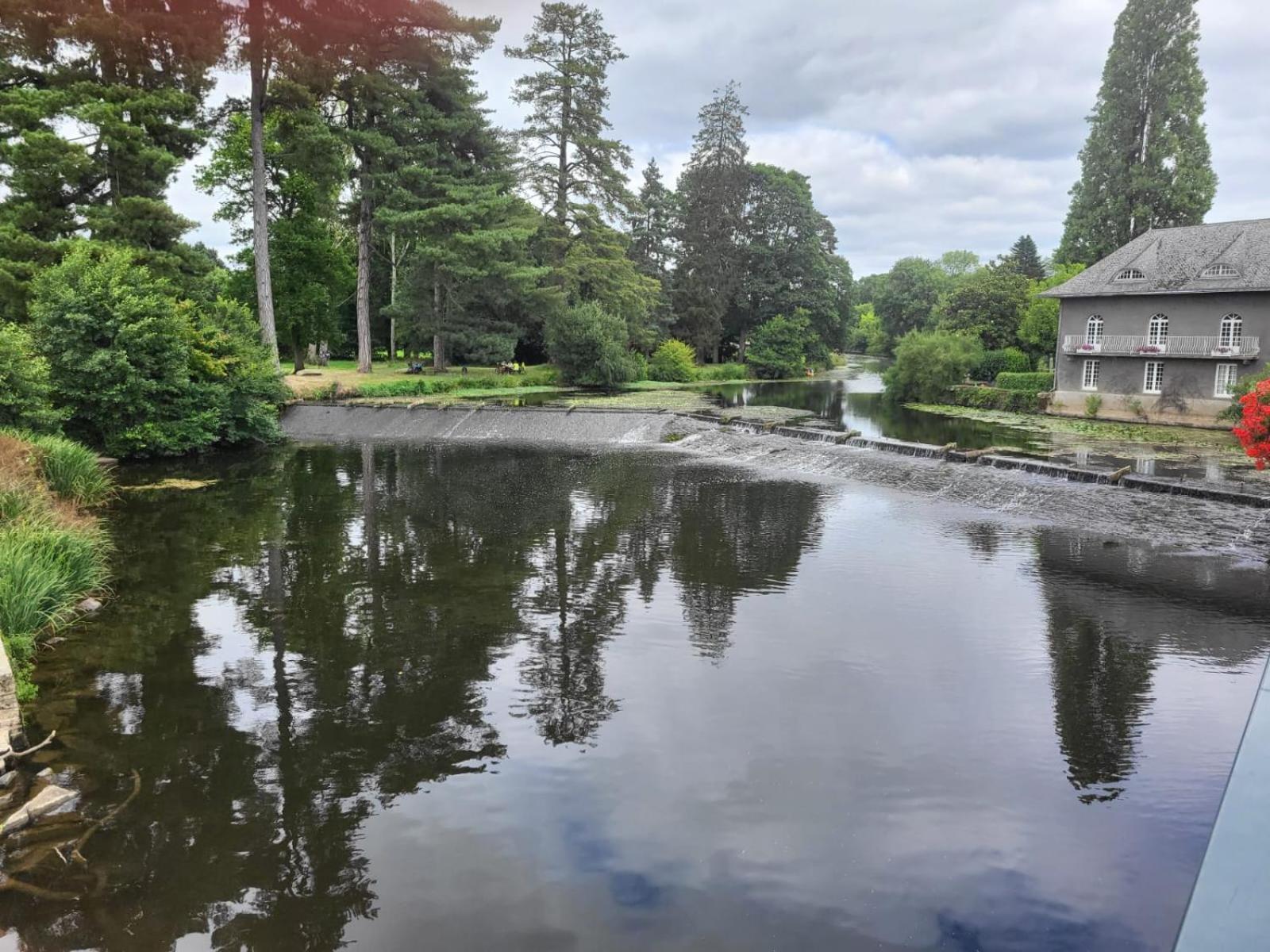 Gite De La Muse Centre Ville - Jardin Sérent Buitenkant foto